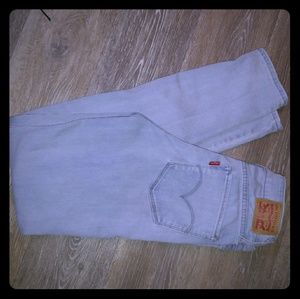 Sz 27 high rise levi skinny jeans